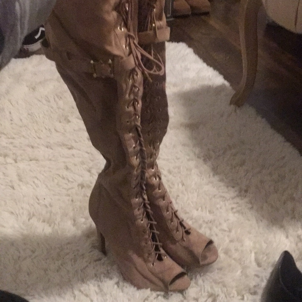 Over the knee pace up boots